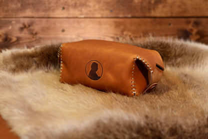 The OréMoose Leather Pipe Pouch