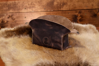 The OréMoose Leather Pipe Pouch