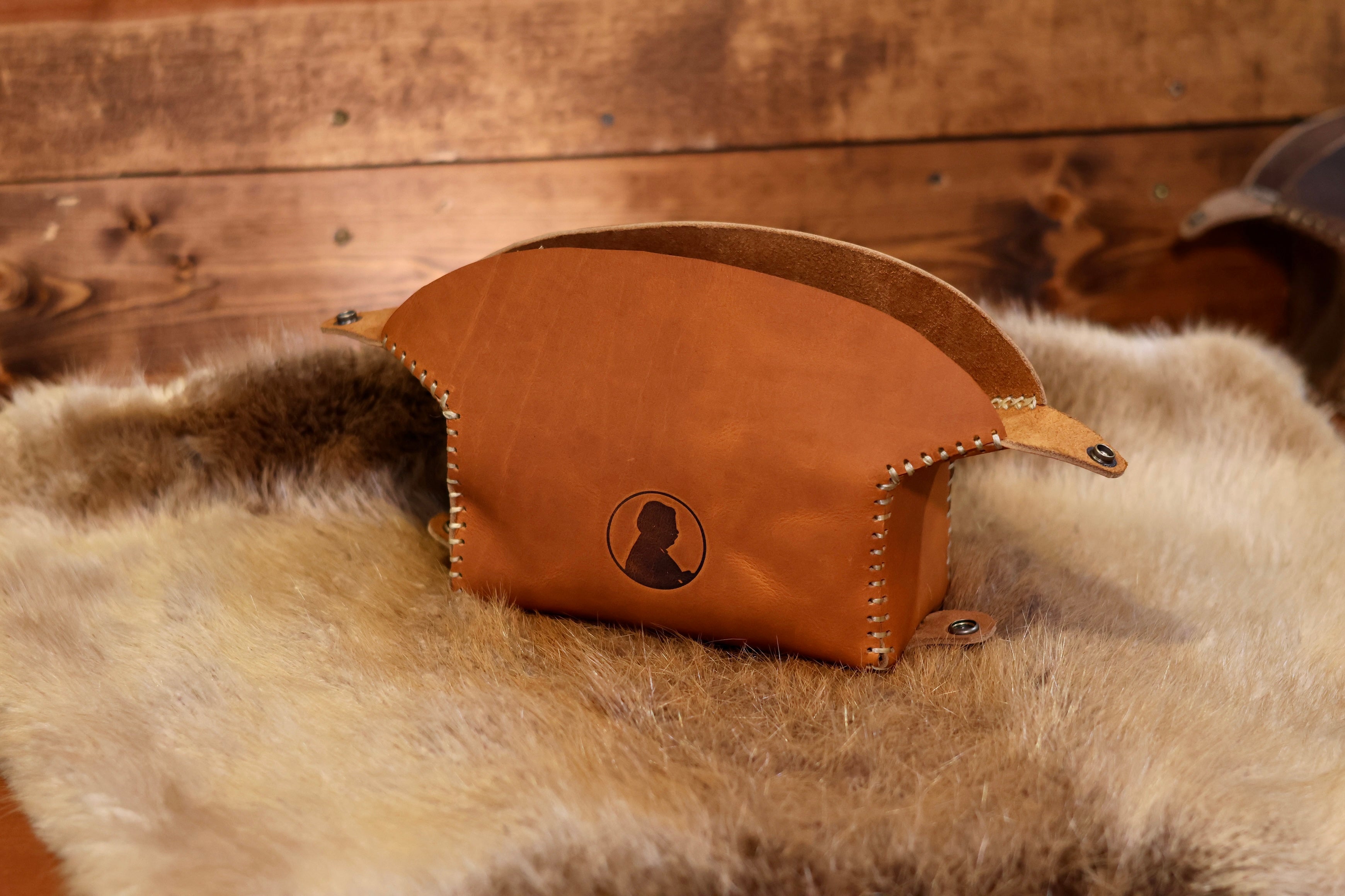 The OréMoose Leather Pipe Pouch