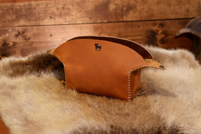 The OréMoose Leather Pipe Pouch