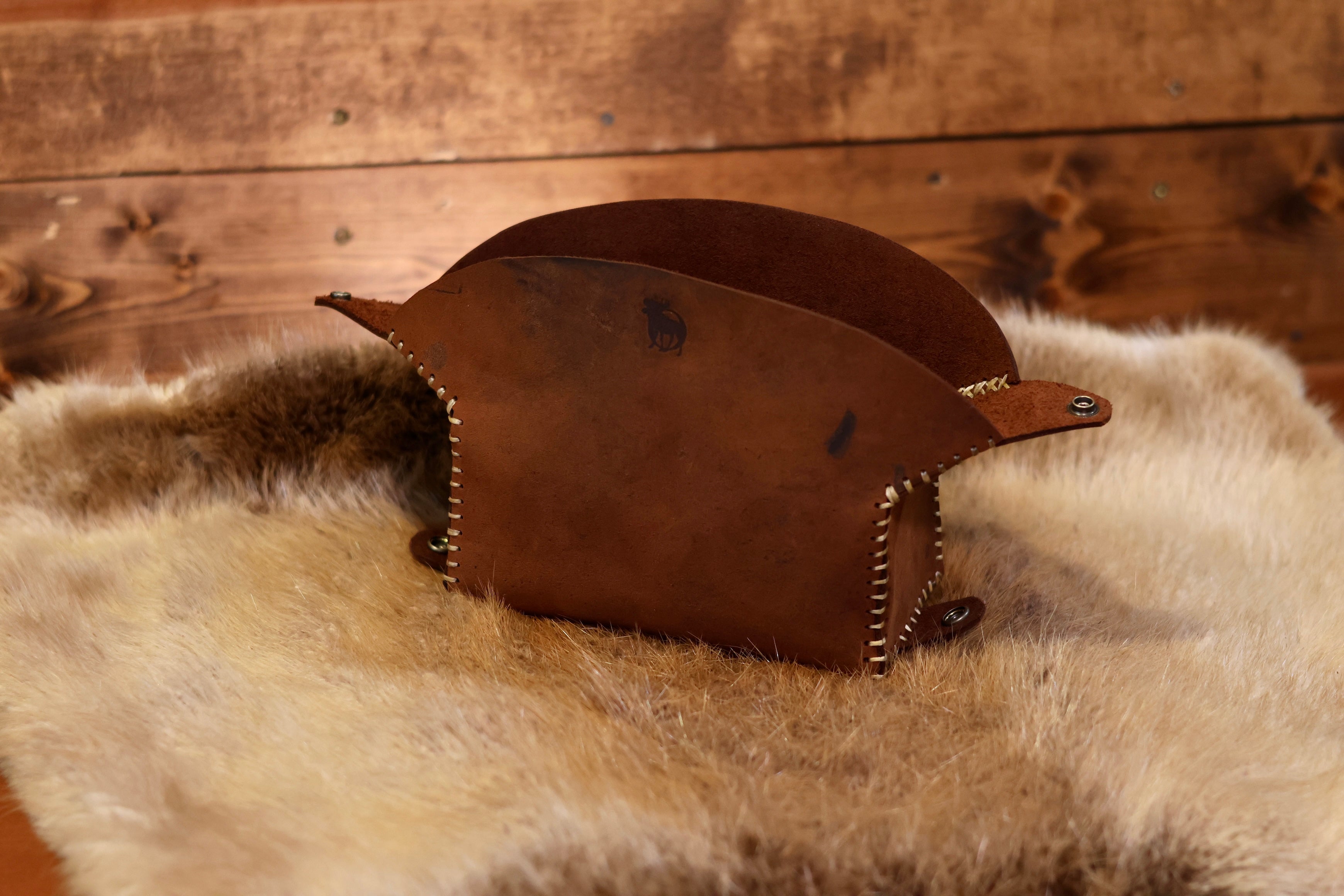 The OréMoose Leather Pipe Pouch