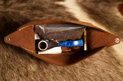 The OréMoose Leather Pipe Pouch